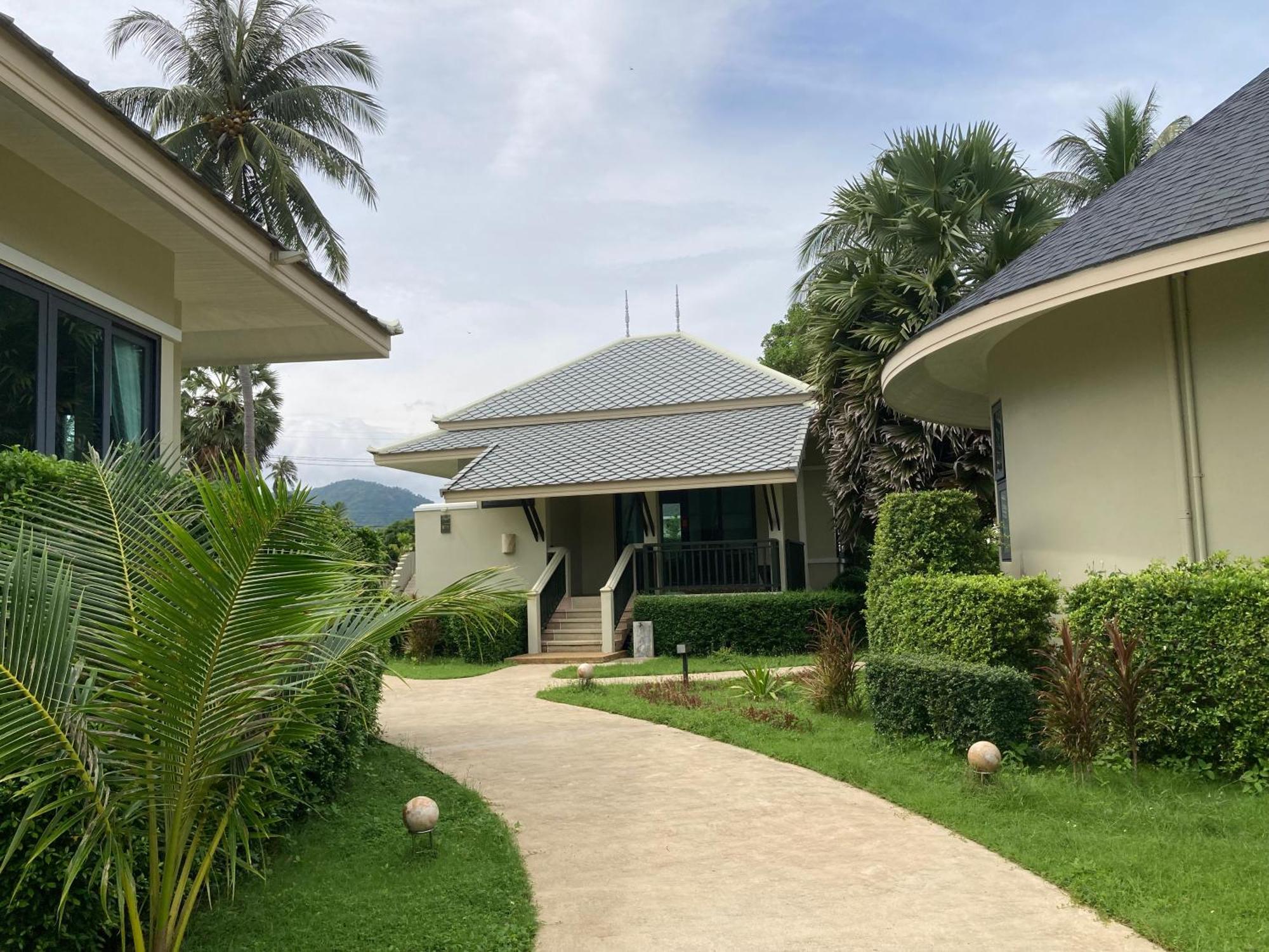 Wis Beach Khanom Extérieur photo