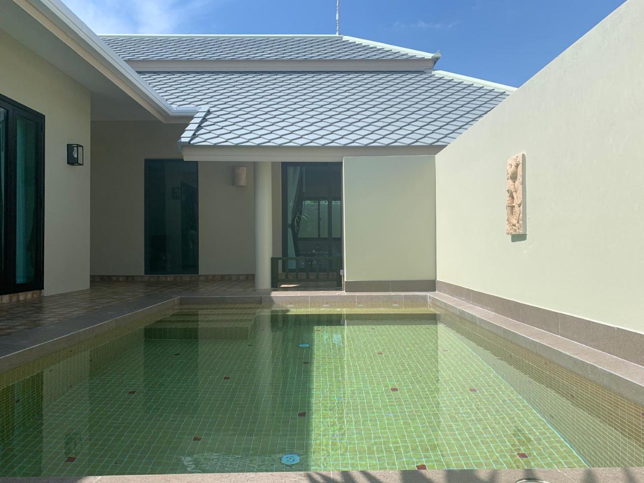 Wis Beach Khanom Extérieur photo