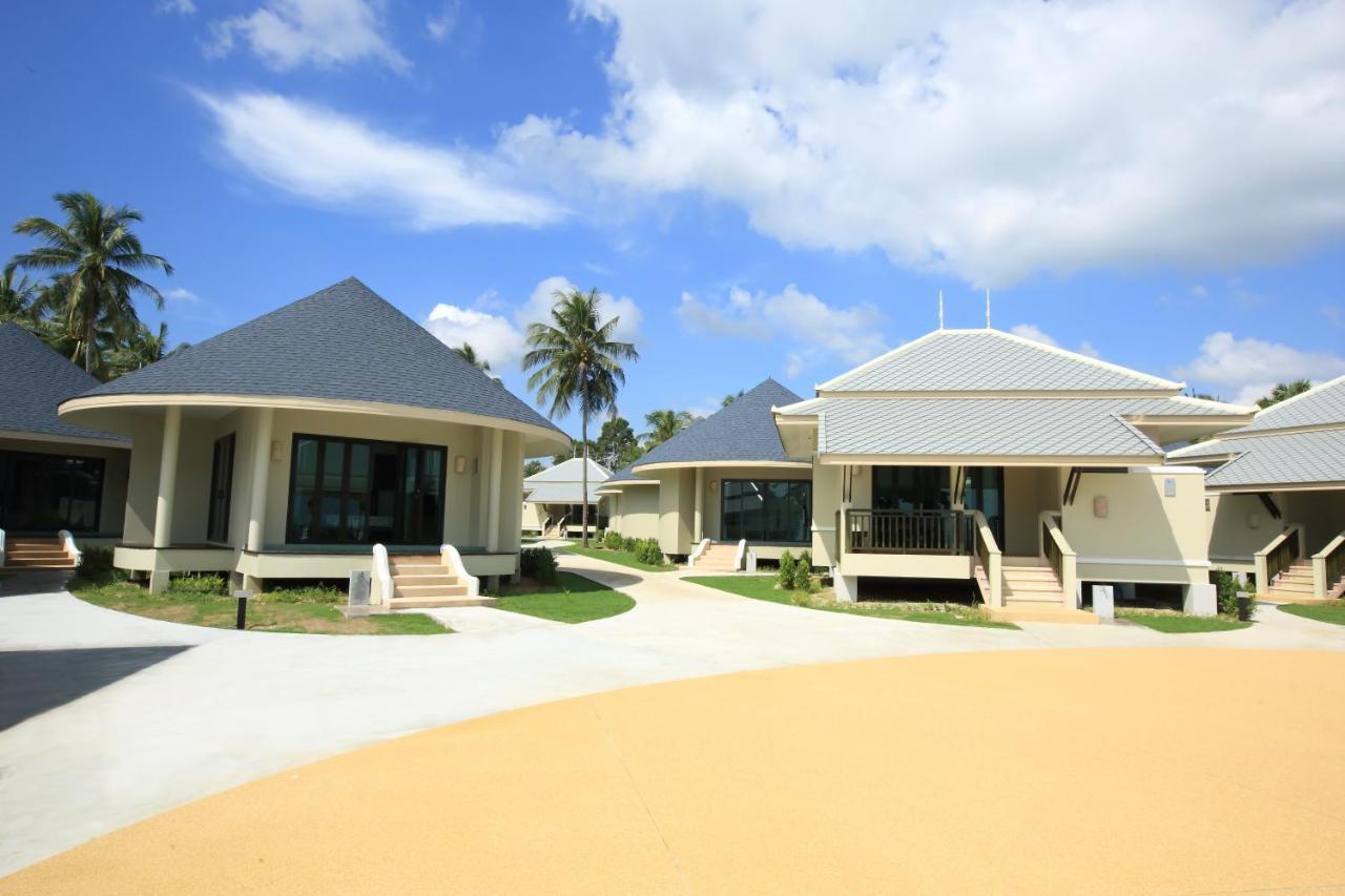 Wis Beach Khanom Extérieur photo
