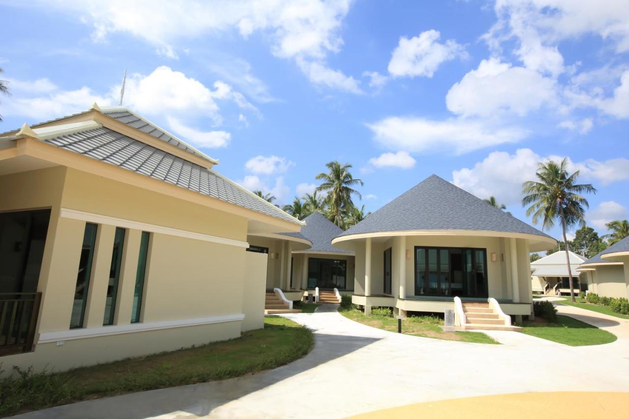 Wis Beach Khanom Extérieur photo